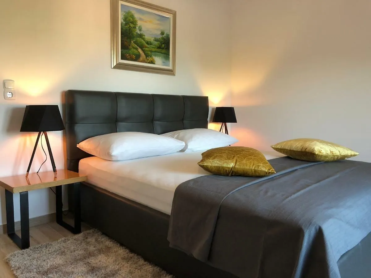 Apartmani Ucka Opatija 0*,